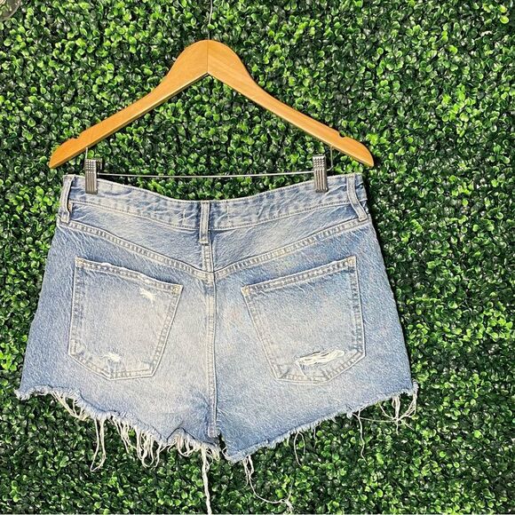 We The Free Distressed Blue Denim Cut Off Shorts Sz 31 - Picture 2 of 5